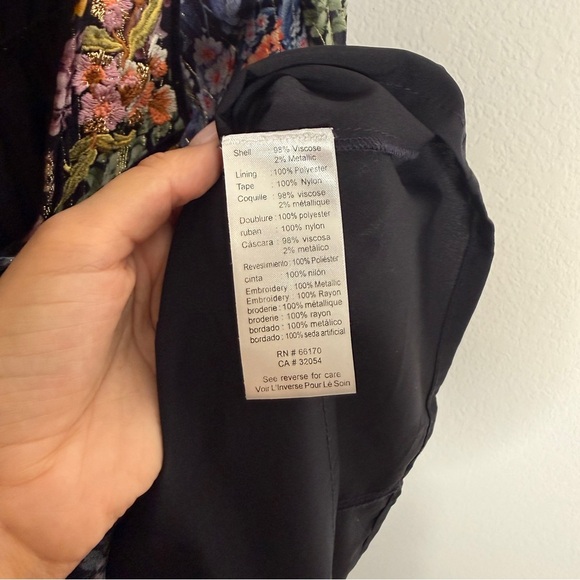 Vineet Bahl Anthropologie Vivienne Floral Embroidered Blouse Size M - Picture 7 of 8